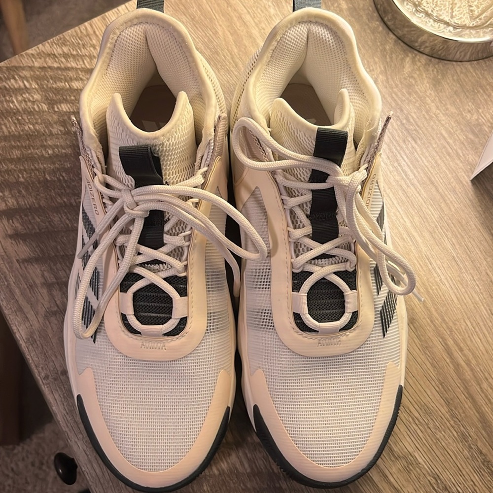 Adidas Adizero sneakers women’s 7